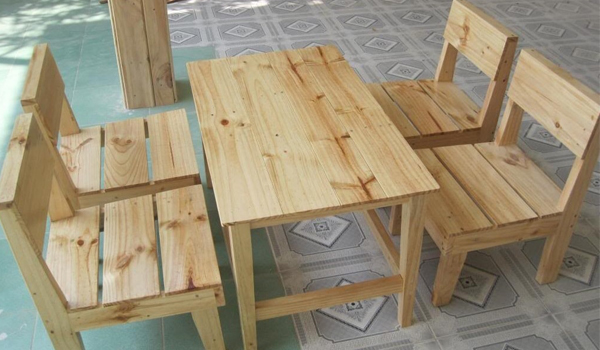 Sản phẩm nội thất gia công từ Pallet gỗ